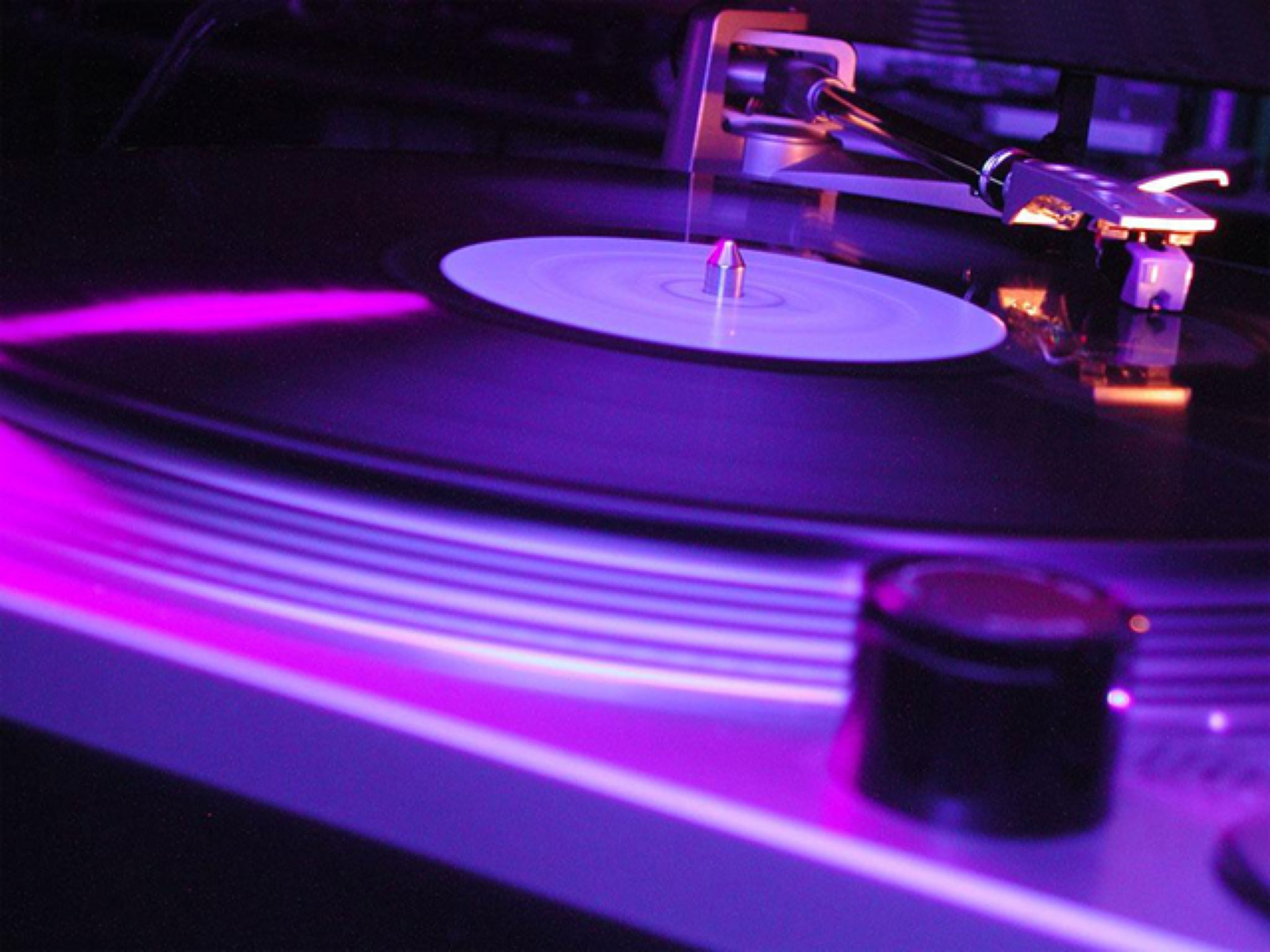 Dj turntable